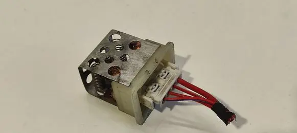 Mercedes-Benz A W168 Heater blower fan relay 5399046180