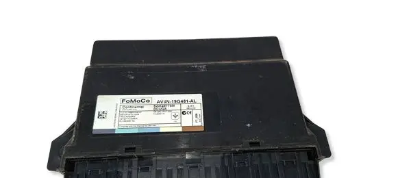 Ford Focus Comfort/convenience module AV6N19G481AL 5WK49778M