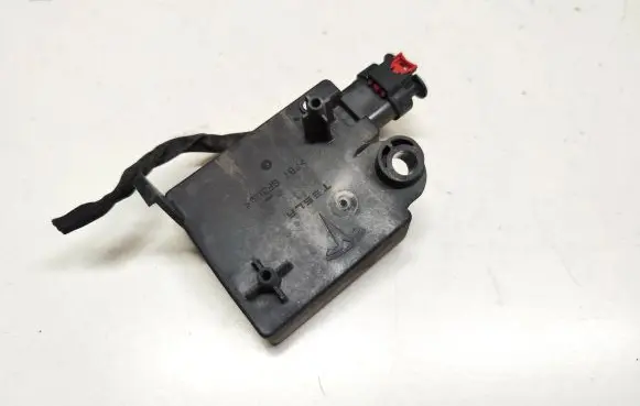 Tesla Model 3 Other control units/modules 109785500H