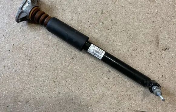 BMW 1 F40 Rear shock absorber/damper 6877076 6791706