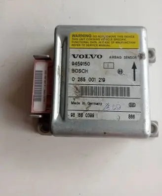 Volvo S70 V70 V70 XC Airbag control unit/module 0285001219
