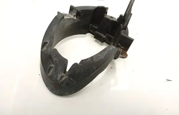 Toyota Avensis T270 Fog light bracket 5212705060