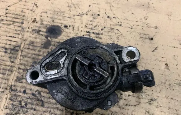 Citroen Berlingo Vacuum pump D1562C1 28090