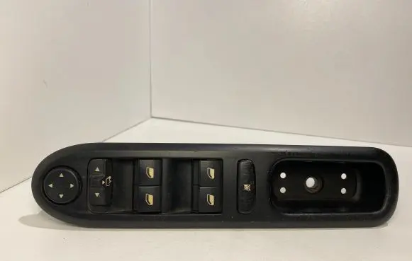Peugeot 407 Electric window control switch 532697045 532697001