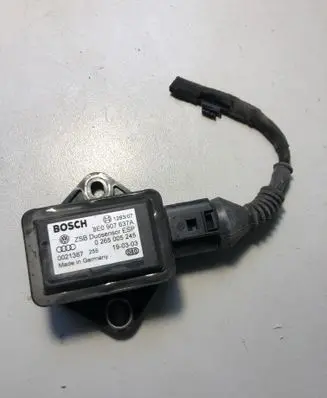 Audi A4 S4 B6 8E 8H ESP acceleration yaw rate sensor 8E0907637A
