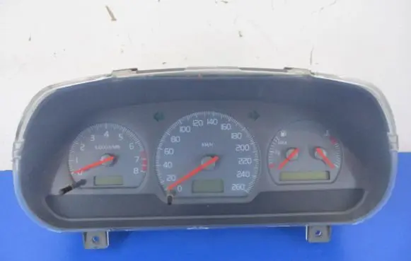 Volvo S40, V40 Speedometer (instrument cluster) 30889710