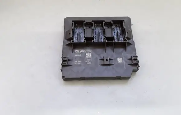 Volkswagen PASSAT B7 Comfort/convenience module 3AA937087C 5WK50447 BCMPQ47