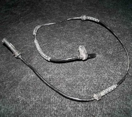 BMW 5 F10 F11 ABS brake wheel speed sensor 6782099