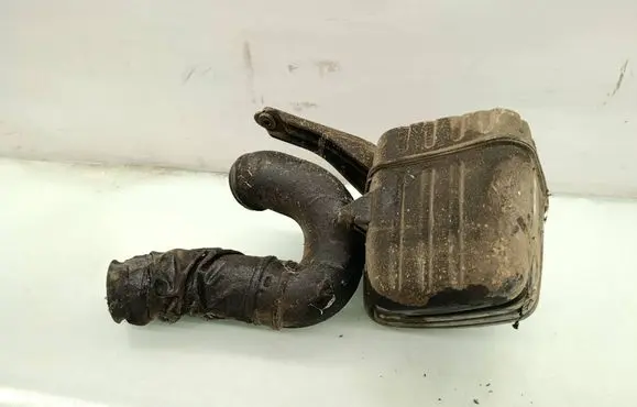 Chevrolet Epica Intake resonator 