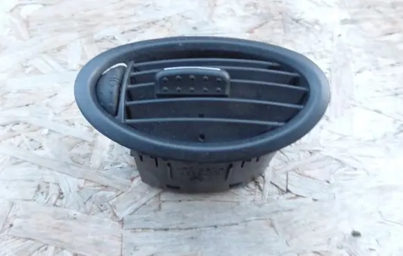 Mercedes-Benz A W168 Dashboard side air vent grill/cover trim A1688300554