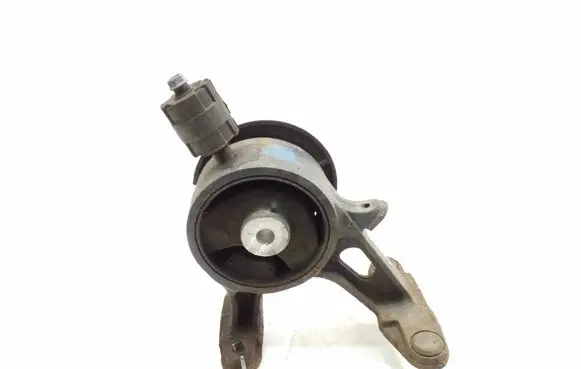 Toyota Verso Engine mount bracket 123710R060