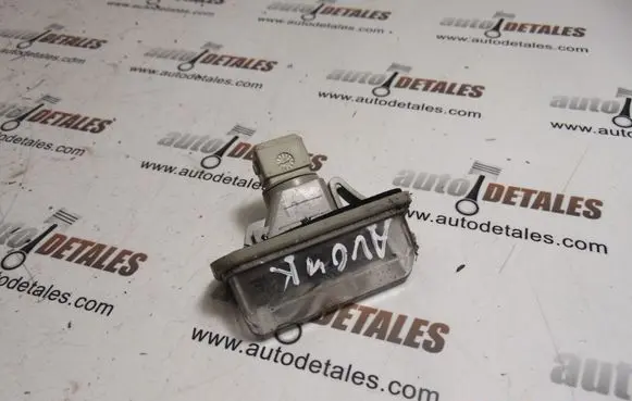 Toyota Avensis T250 Number plate light