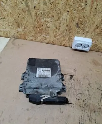 Peugeot 206 Engine control unit/module IAW1AP90 9637087480 16328444