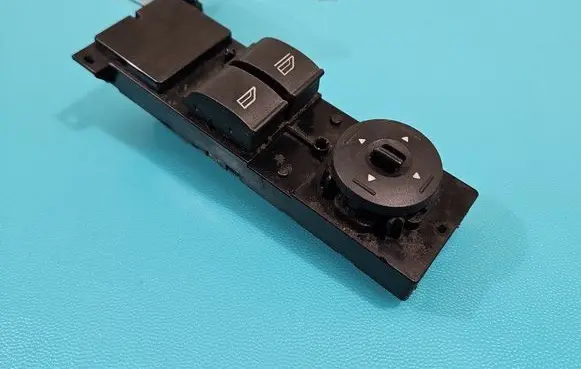Electric window control switch
