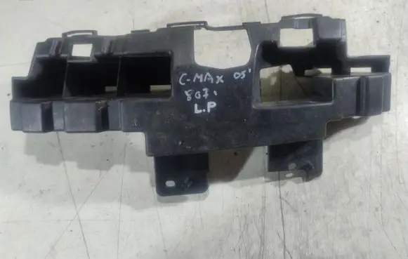 Ford Focus C-MAX Front bumper mounting bracket 3M51-17E857-AF