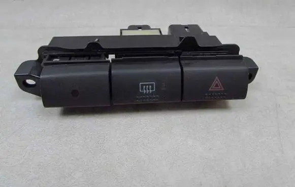 Toyota Avensis T220 Hazard light switch 55446-20150 58137