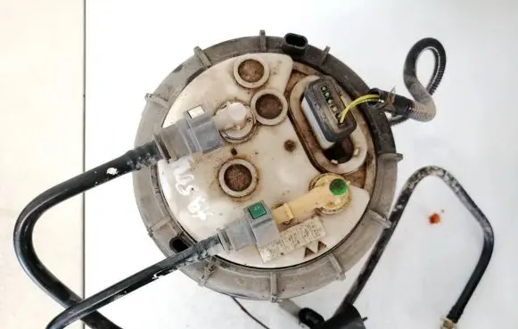 Citroen Jumpy In-tank fuel pump 9683833280