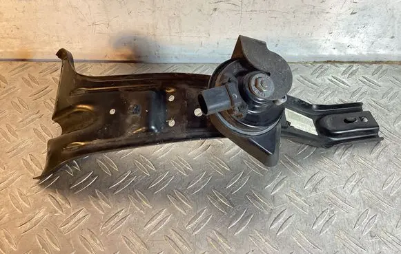 Porsche Cayenne (92A) Radiator support slam panel bracket 7P5805799B