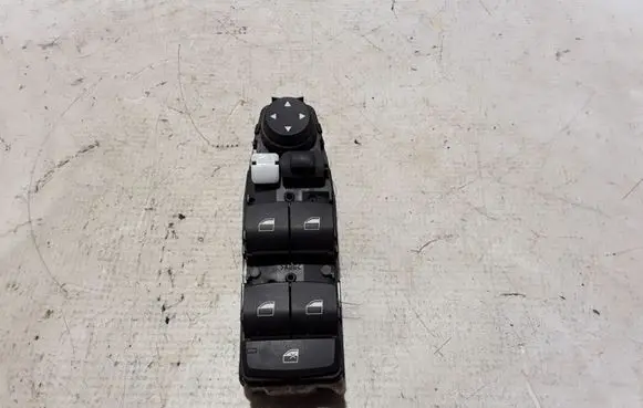 BMW 5 F10 F11 Electric window control switch 9241957