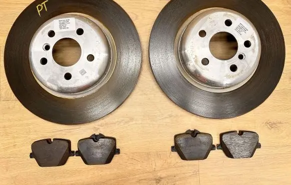 BMW 3 G20 G21 Brake pads (front) 6860925 6888834