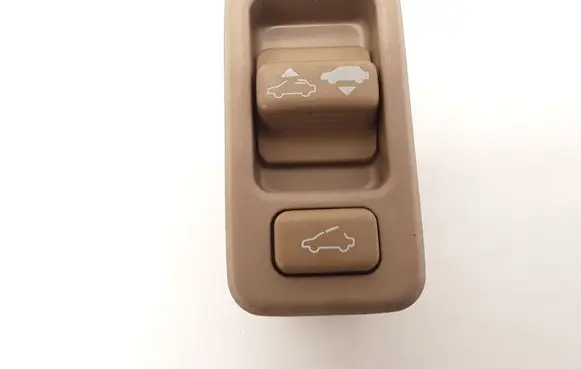 Honda Legend III KA9 Sunroof switch M16098