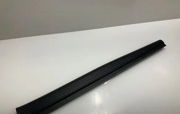 Mercedes-Benz E W211 Front sill trim cover A2116801835 2116801835