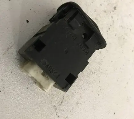 Toyota Corolla E120 E130 Other switches/knobs/shifts 456001
