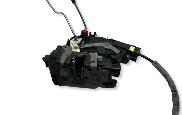 Mercedes-Benz E W213 Front door lock A2220063999