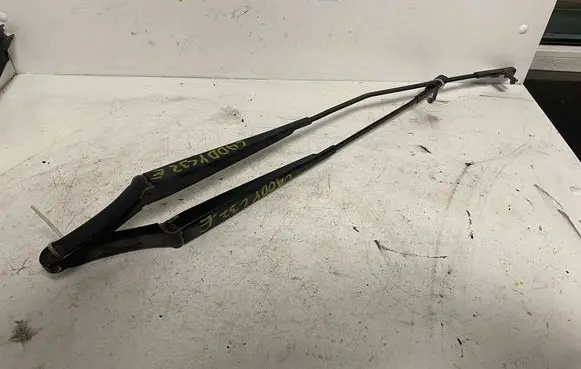 Volkswagen Caddy Front wiper blade arm 2K1955409 2K1955410