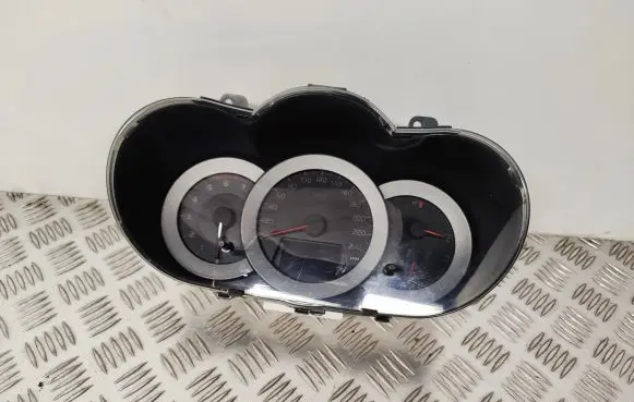 Toyota RAV 4 (XA30) Speedometer (instrument cluster) 8380042D03 2574403330