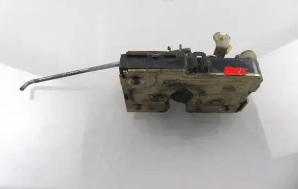 Iveco Daily 3rd gen Front door lock 