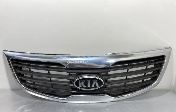 KIA Sportage Front bumper upper radiator grill 863523W000