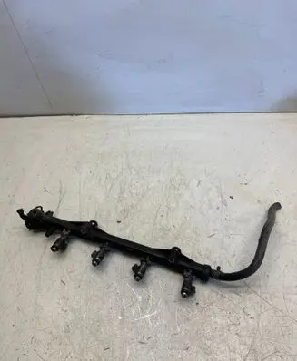 Seat Ibiza III (6L) Fuel main line pipe 032133319B