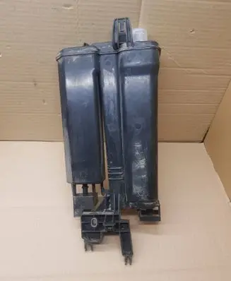 Volkswagen Golf VII Active carbon filter fuel vapour canister 5Q0201801 5Q0196