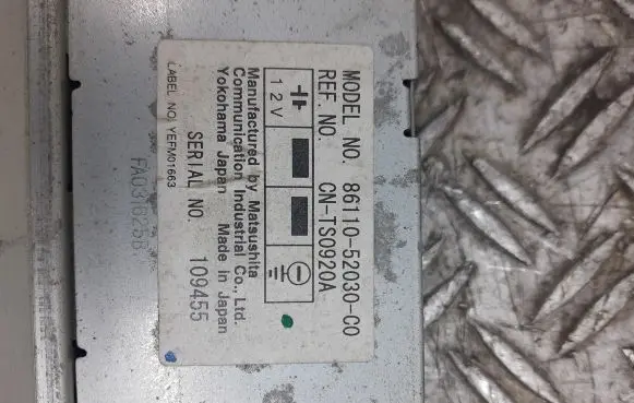 Toyota Yaris Verso On-board computer control switch 