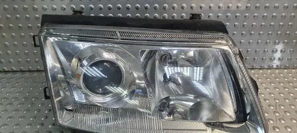 Volkswagen PASSAT B5 Headlight/headlamp