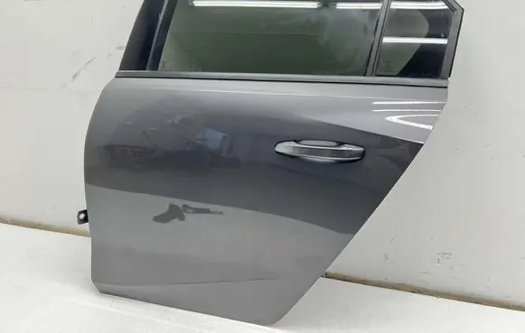 Rear door