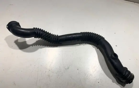 BMW 5 E60 E61 Intercooler hose/pipe 7803748 58300015 446320601