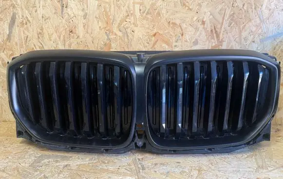 BMW X5 G05 Intercooler air guide/duct channel 22677510