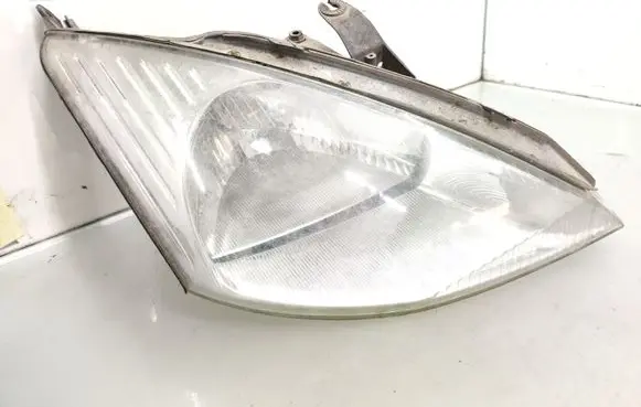 Ford Focus Headlight/headlamp XS4X13005