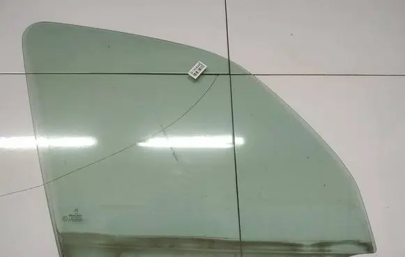 Citroen Xsara Picasso Front door window glass four-door AS2