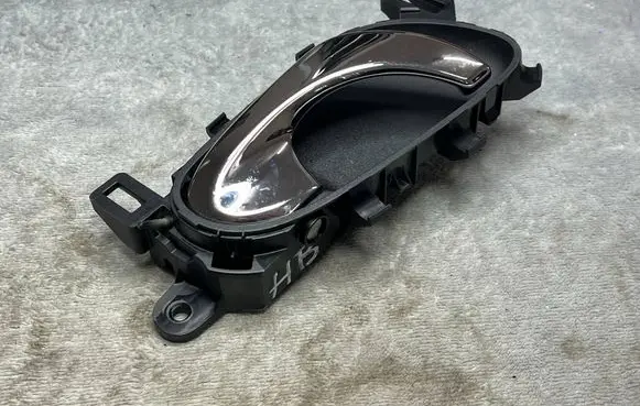 Nissan Almera N16 Rear glass lock/latch X37 806704EA0