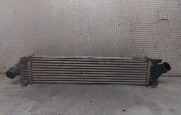 Ford Focus Intercooler radiator 8V619L440AC