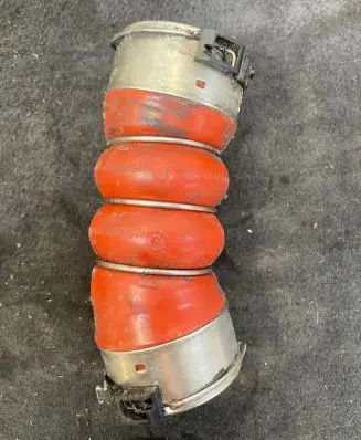 BMW 7 F01 F02 F03 F04 Intercooler hose/pipe 7805401