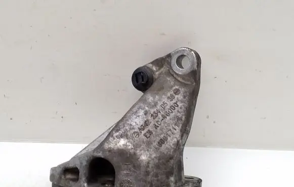 Mercedes-Benz CLS C218 X218 other engine part A6422340539