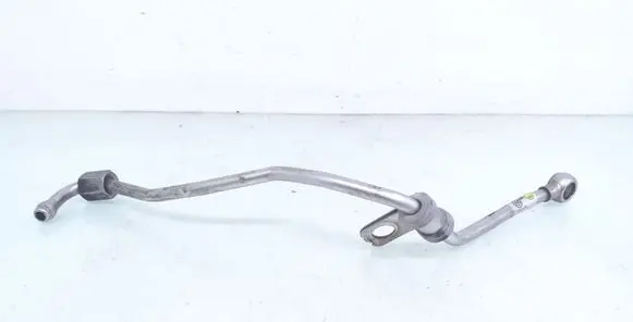 Volkswagen Caddy Turbo turbocharger oiling pipe/hose 04L145771J
