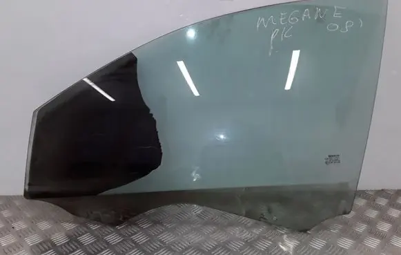 Renault Megane II Front door window glass four-door 43R001100 DOT249AS2M24