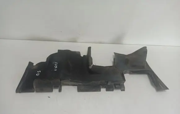 Audi Q3 8U Intercooler air guide/duct channel 8U0121284C
