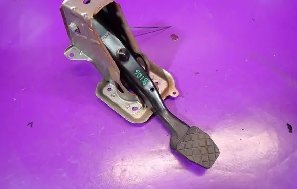 Seat Leon (1P) Brake pedal 