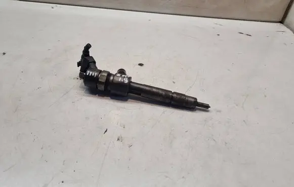 Opel Zafira B Fuel injector 0445110276